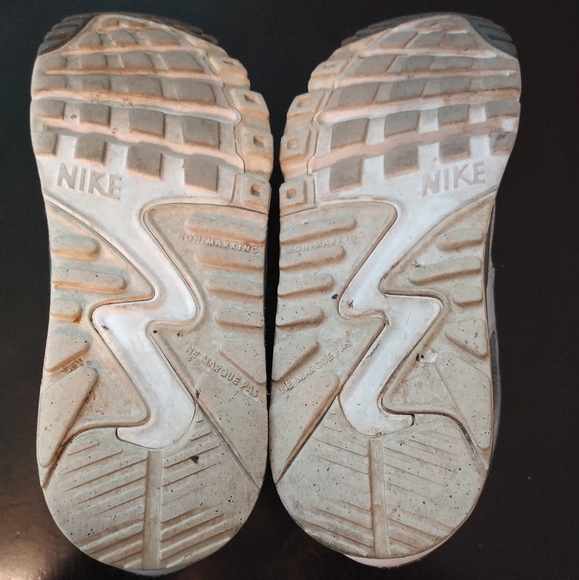 Nike Air Max 90 Shoe Sneakers Ltr Cool Grey/Wolf Grey 833412-013 Size 6.5 W 8 - Picture 8 of 8